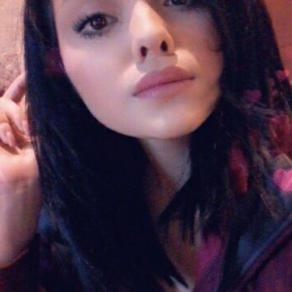 Meet your Posher, Isabel - Picture 1 of 1